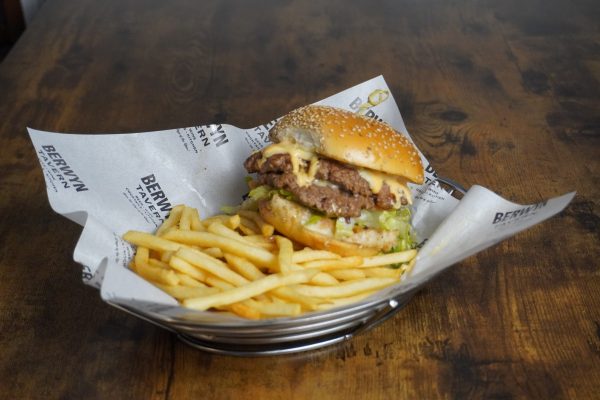 Best Burgers in Berwyn PA | Local Favorite for Burgers & Beer